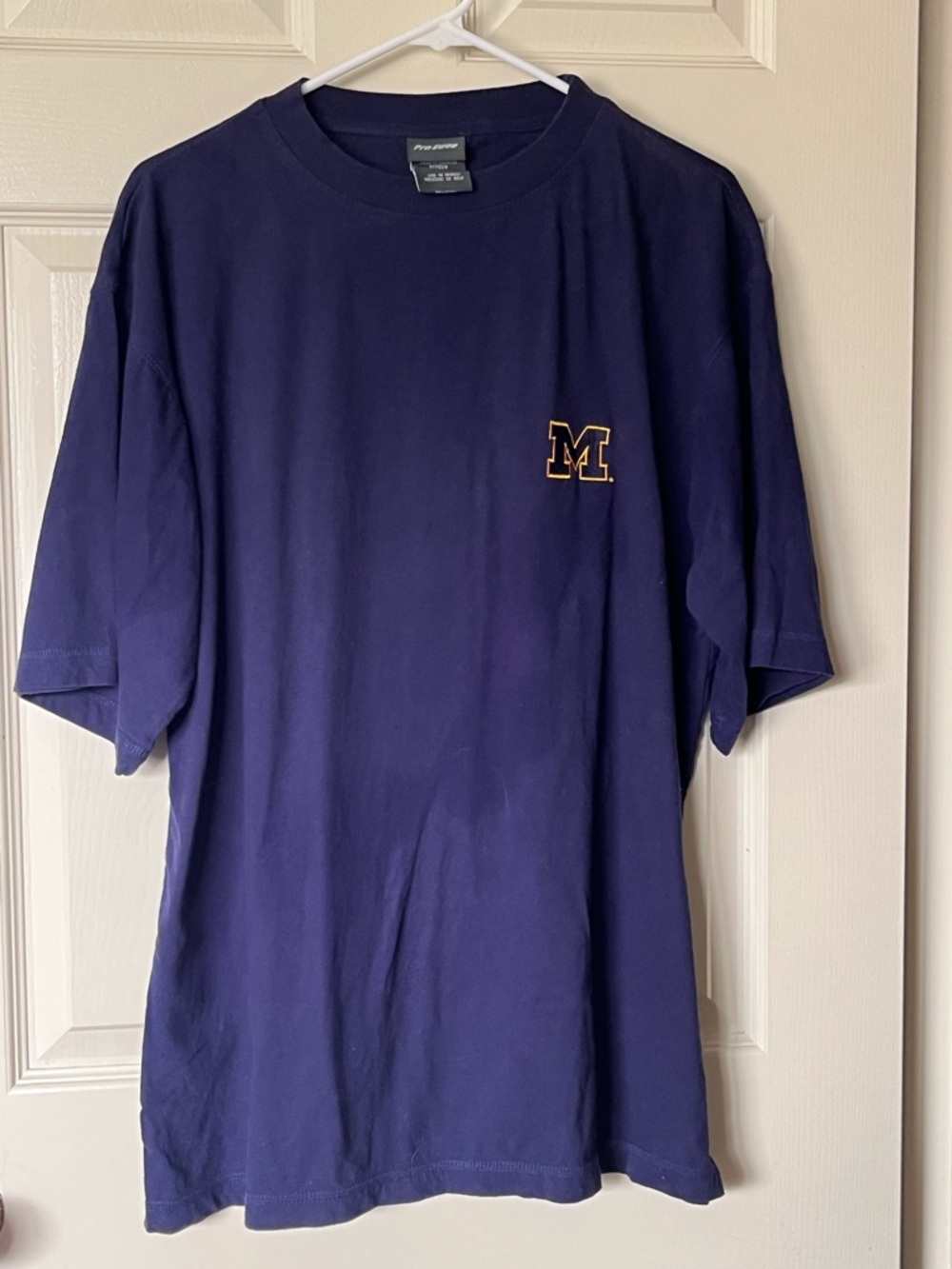 Pro Edge Vintage Navy U of M Cotton Men's L Embroidered Short Sleeve Tee